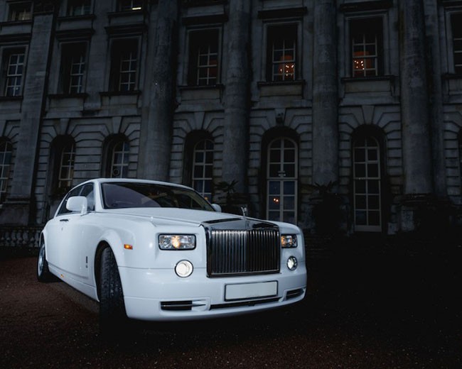 Modern Wedding Cars image 18