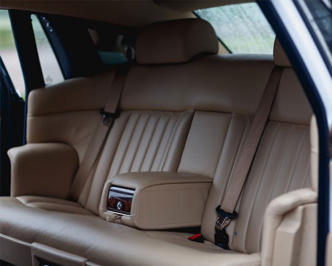 Modern Wedding Cars image 18