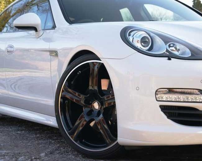 Modern Wedding Cars image 18
