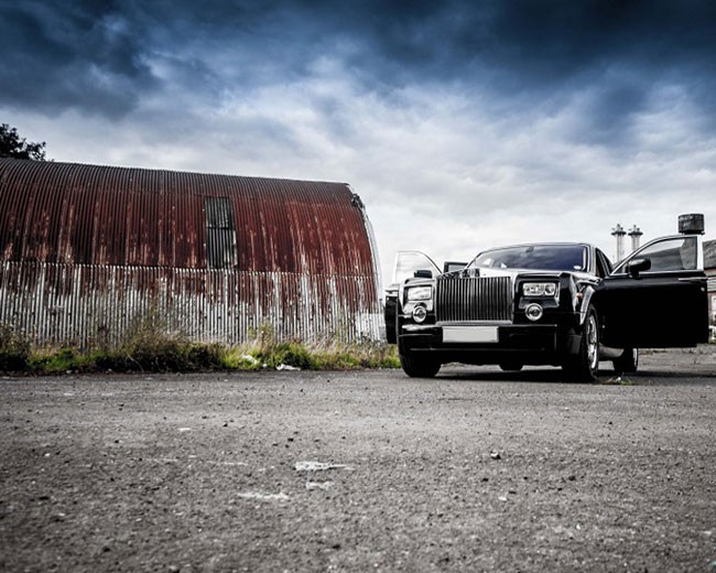Modern Wedding Cars image 18