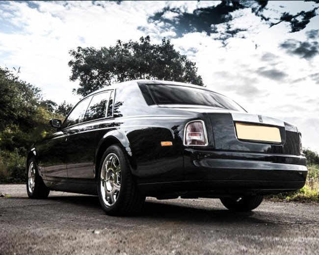 Modern Wedding Cars image 18