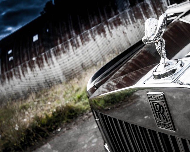 Modern Wedding Cars image 18